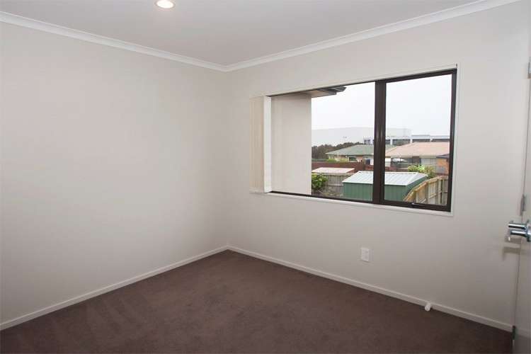 67 Naylors Drive Mangere_12