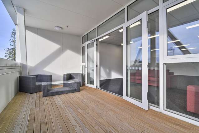 105 Ford Road Onekawa_2