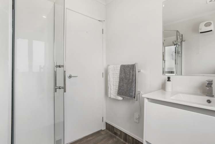 1/9 Marlene Avenue Te Atatu South_9