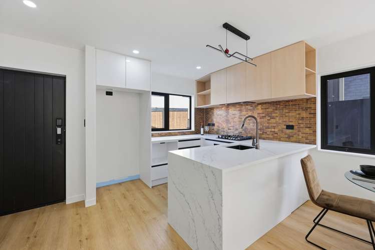 Lot 1&2/82 Botany Road Botany Downs_6