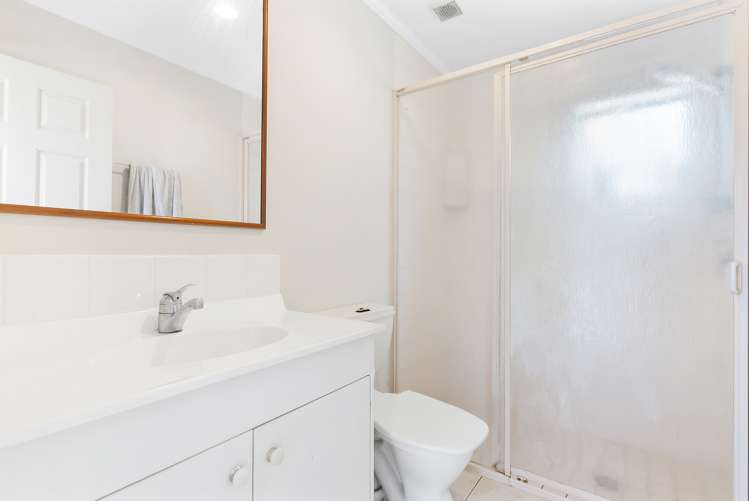 33b Dalwhinnie Parade Highland Park_22