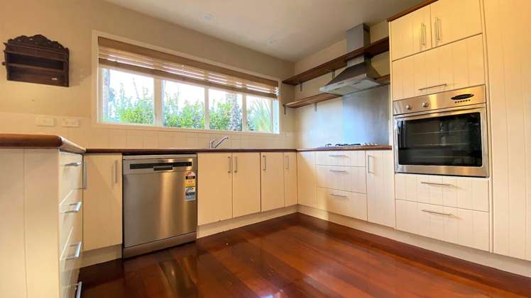 9 Bristol Road Whenuapai_9