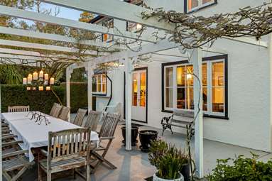 12 Davis Road_1