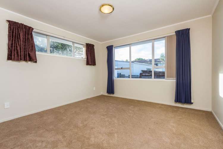 35a Roberts Road Te Atatu South_13
