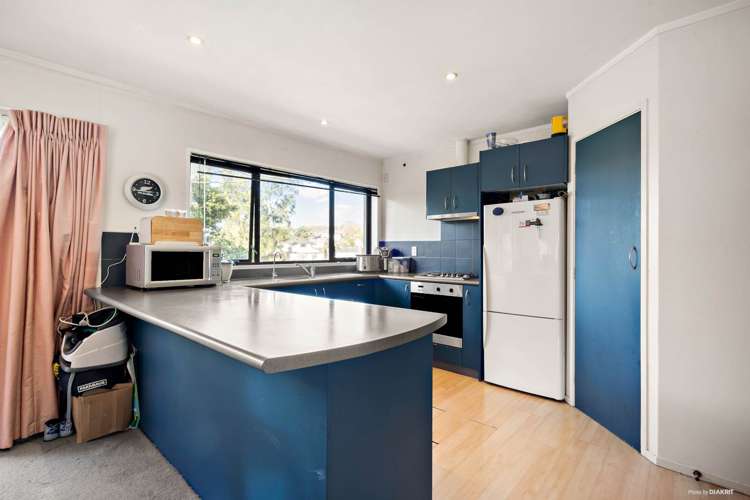 2/17 Diorella Drive Clover Park_8