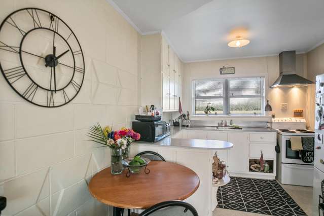 2/66 Seaforth Road Waihi Beach_2