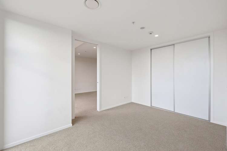 904/8 Waikumete Road Glen Eden_42