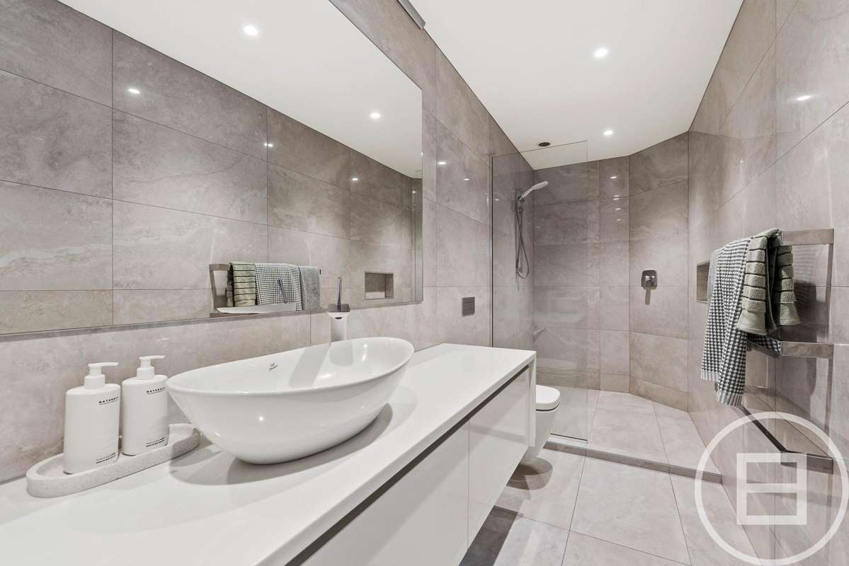 26 South Eyre Road_4