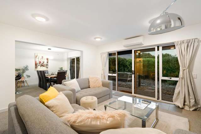 Unit A/37-39 Hallenstein Street Queenstown_1
