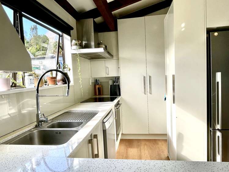 63b Westwood Street Bellevue_14