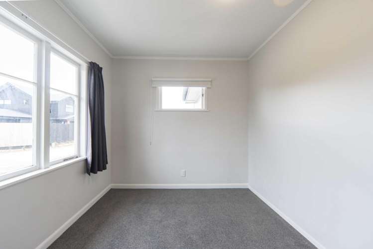 19 Fox Street Hamilton East_13