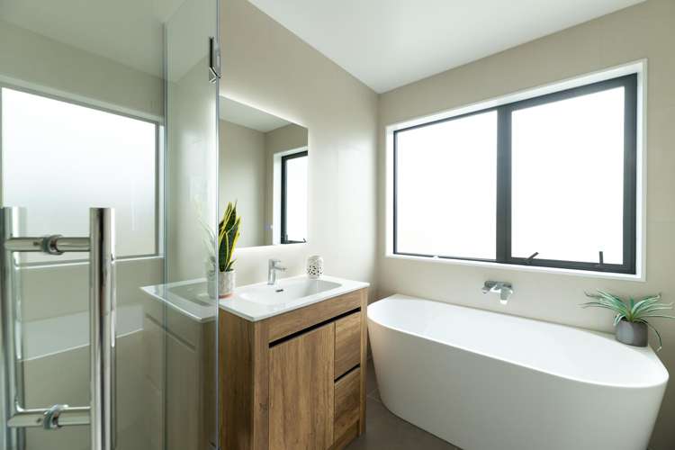 18B Geneva Place Blockhouse Bay_10