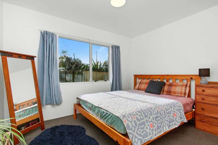8 Hastings Grove Wainuiomata_6