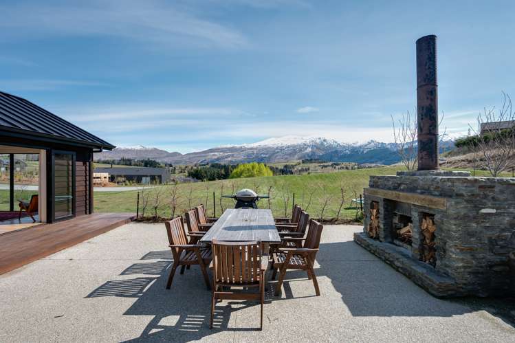 82 Threepwood Road Dalefield/Wakatipu Basin_9