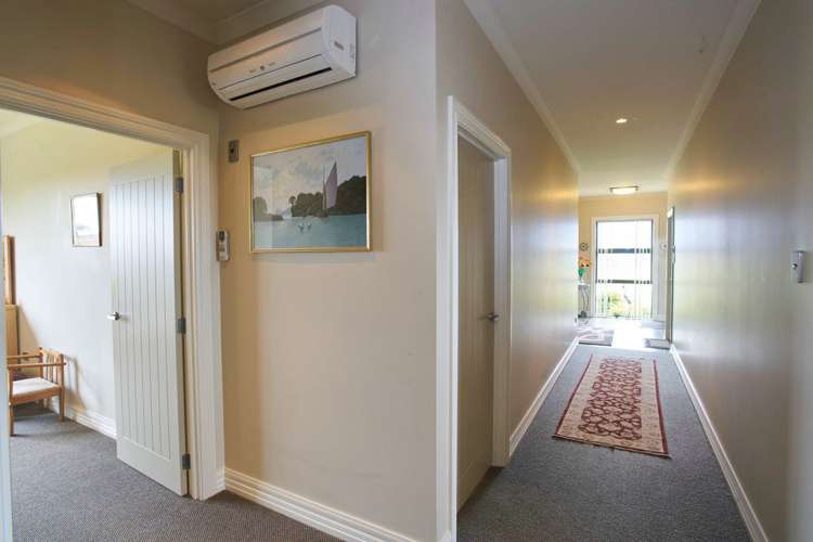 64 Breaksea Street Te Anau_34