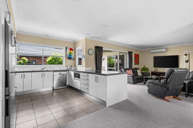 75 Russell Robertson Drive_2