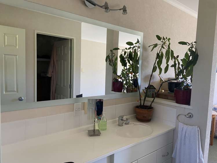 897 State Highway 1 Oruanui_10