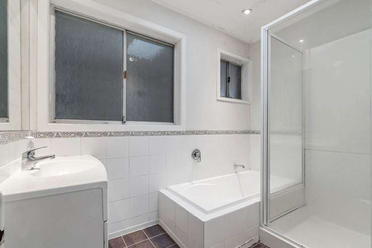 1/10 Rotoiti Avenue Pakuranga Heights_5