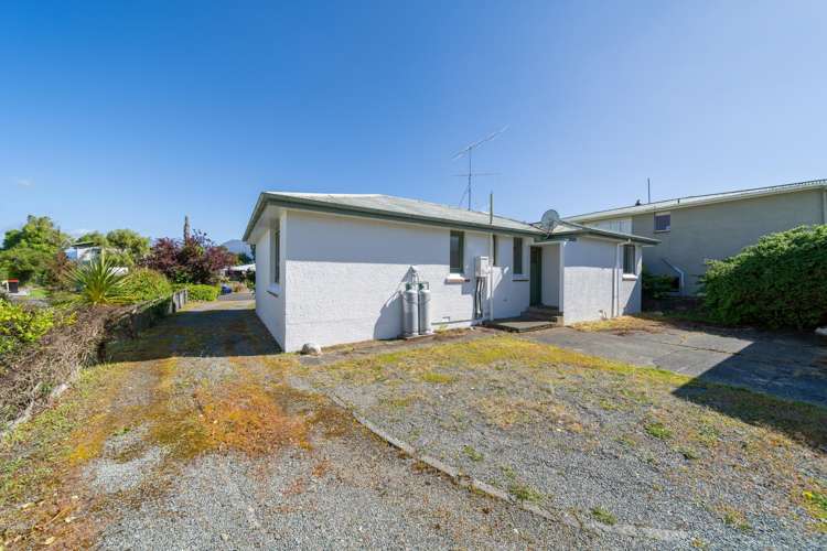 8 Sutherland Street Te Anau_16