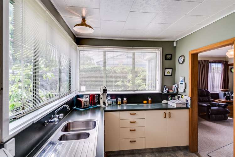 934 Oliphant Road Raureka_6