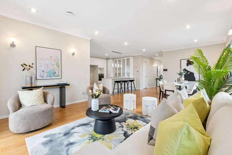 4 Sunglade Grove Flat Bush_11