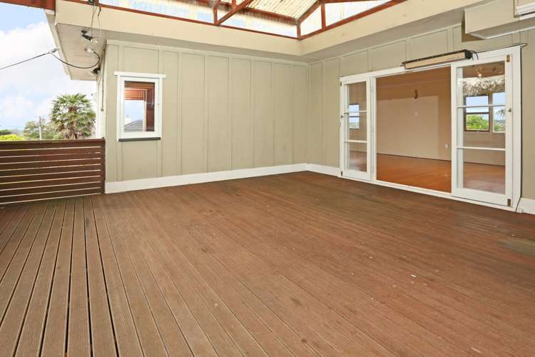 114 Glengarry Road Glen Eden_9