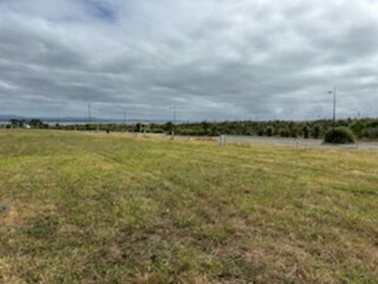 51 Mutetai Road Clarks Beach_4