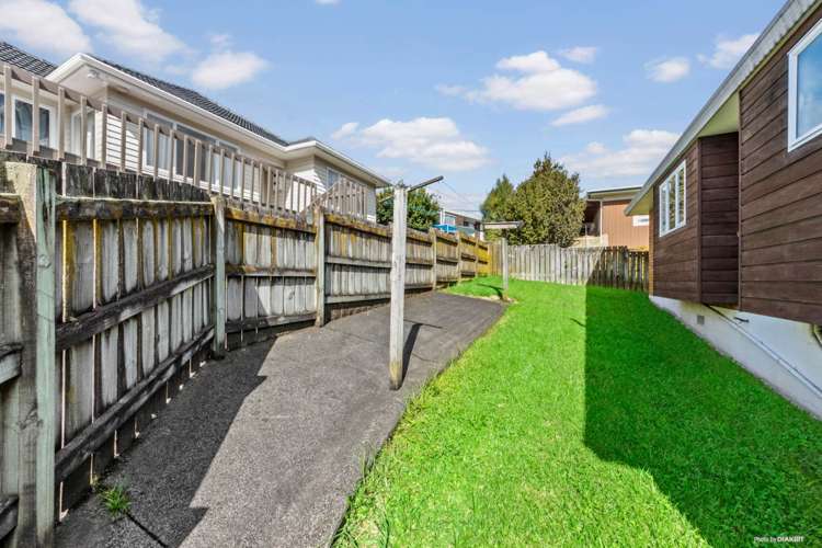 187 Edmonton Road Te Atatu South_15