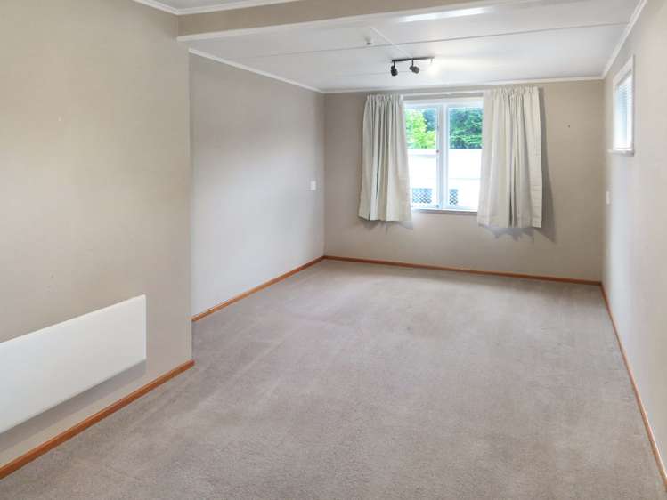 82 Wood Street Wainuiomata_5