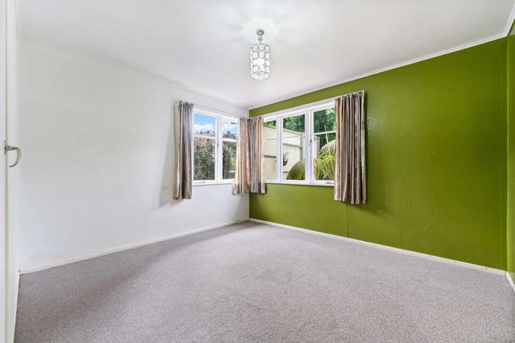 25 Lowtherhurst Road Massey_9