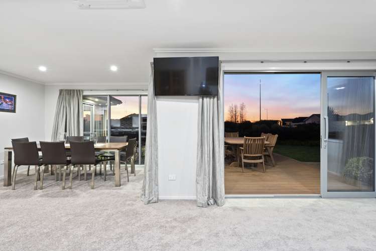 19 Alan Livingston Drive Cambridge_8