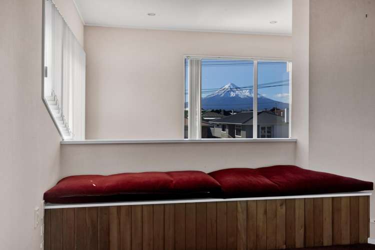 22 Fox Street Opunake_17