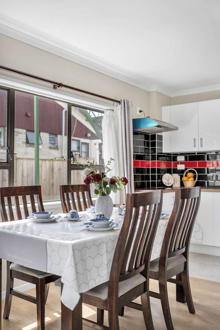 1/39 Hedge Row Sunnyhills_6