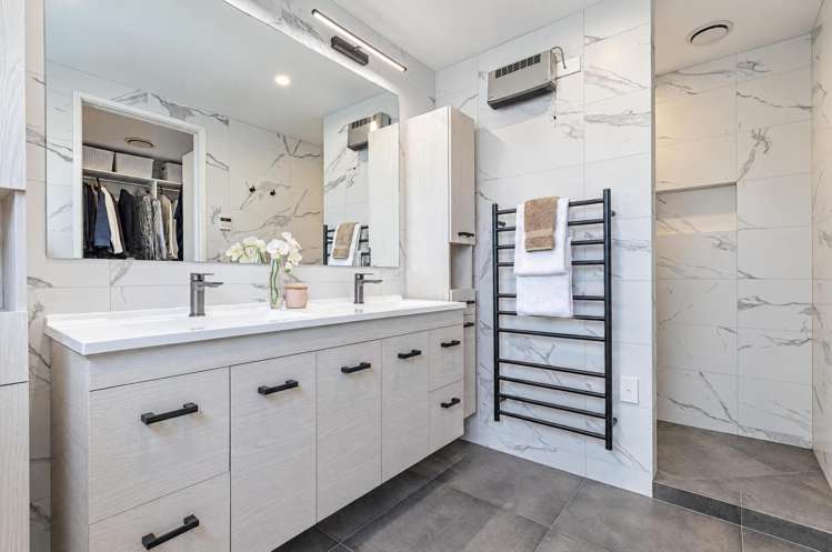 54A Meadway Sunnyhills_18