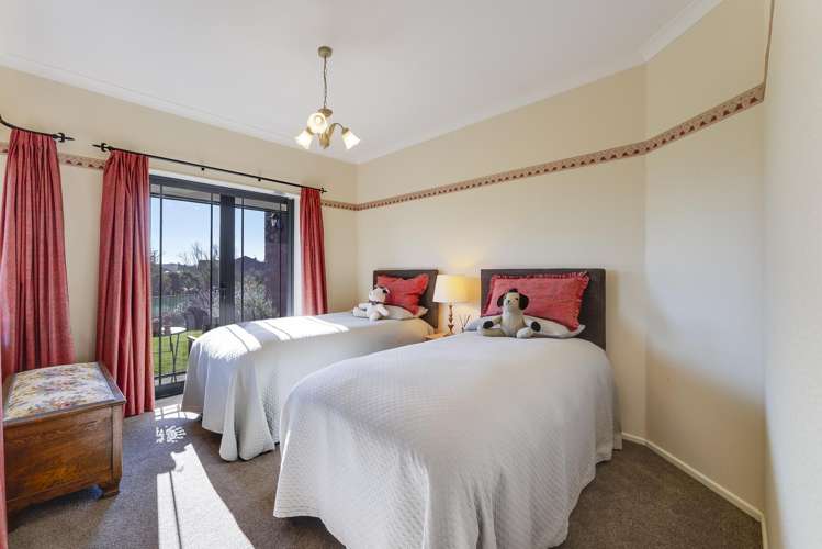 16B Kingsford Drive Stoke_17