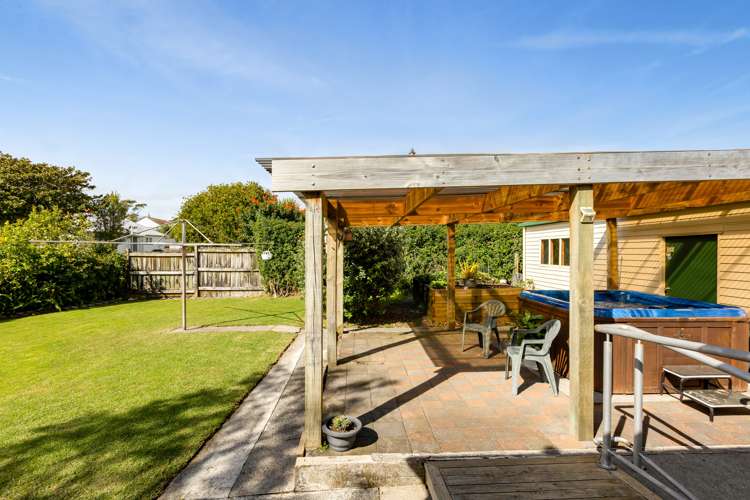 139 Tukapa Street Westown_18