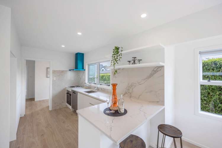 1/11 Corunna Road Milford_16