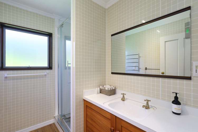 26a Britannia Heights Stepneyville_24