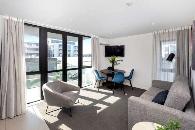 206/12 Latimer Square City Centre_3