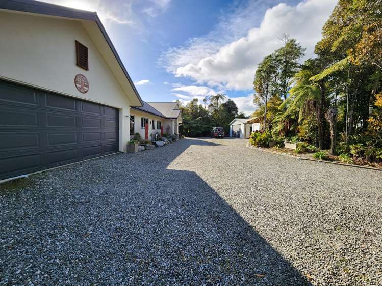 122B Rutherglen Road Paroa_28