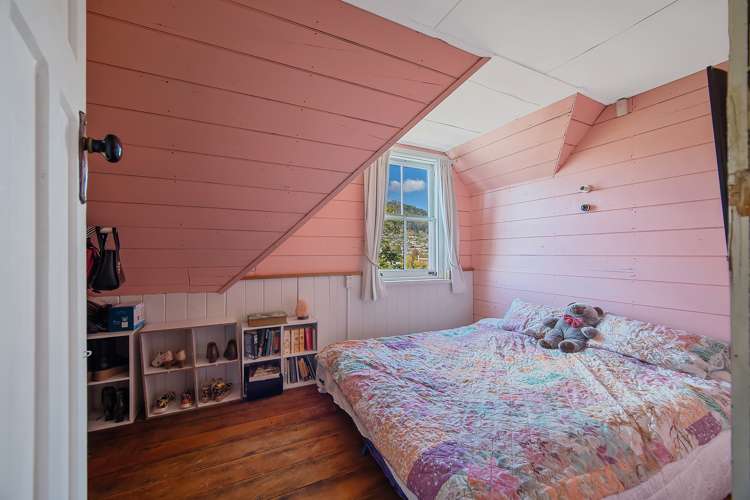 200 Saint Vincent Street Toi Toi_13