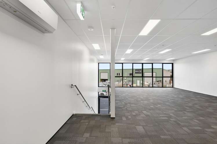1/6 Market Place Papamoa_13