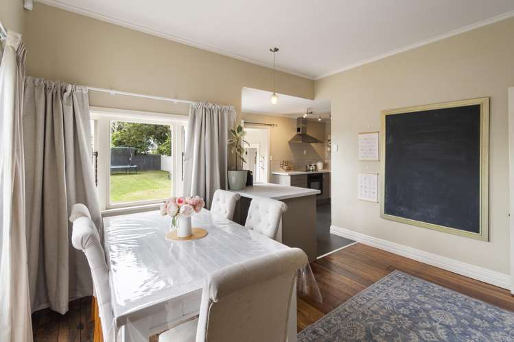 111 Cook Street West End_8