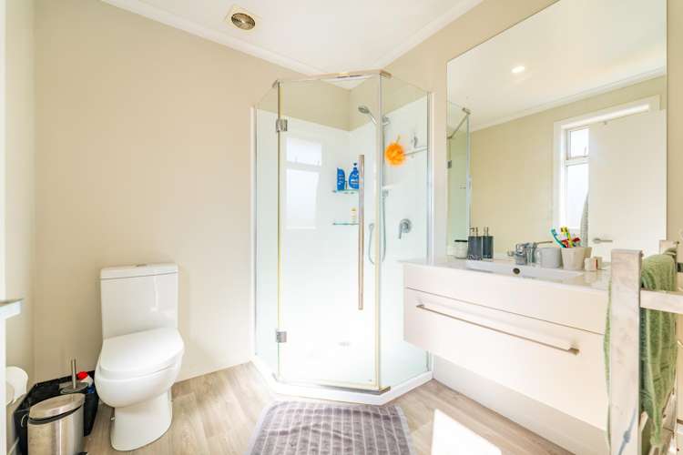 2/33 Maltby Avenue West End_12