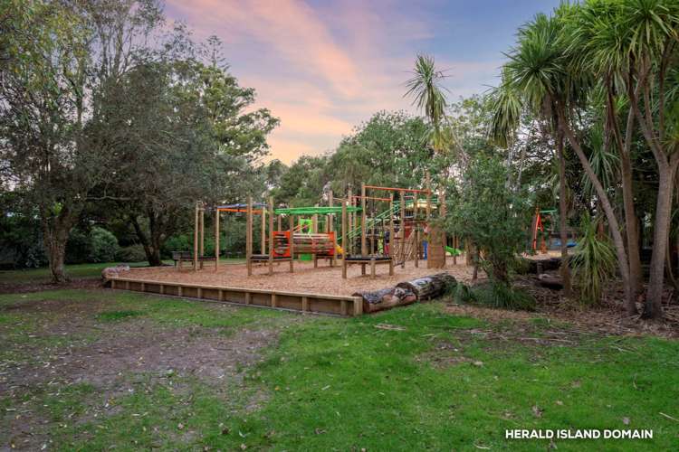 7 George Avenue Herald Island_21