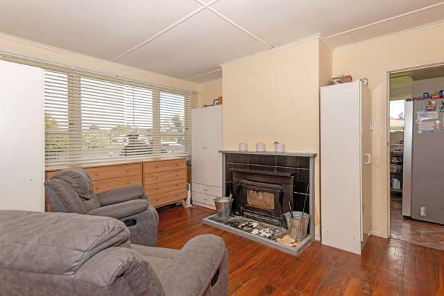 35 Monkhouse Street Tolaga Bay_4