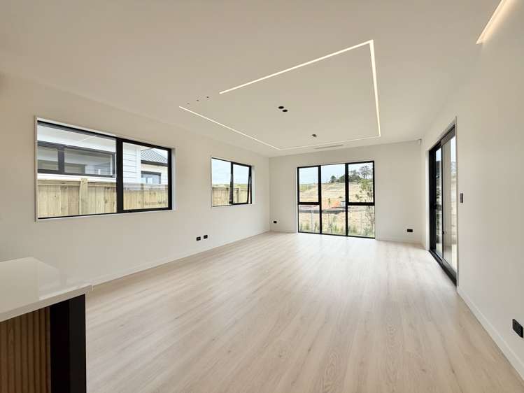 386 Te Taruna Drive Milldale_6