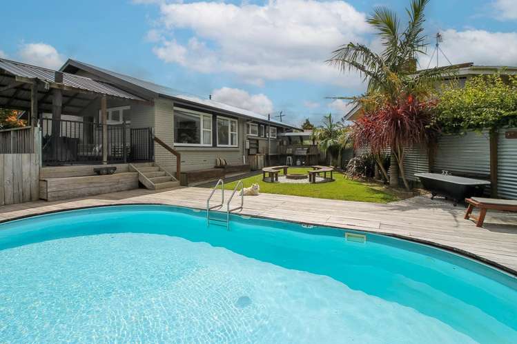 331 Douglas Avenue_5