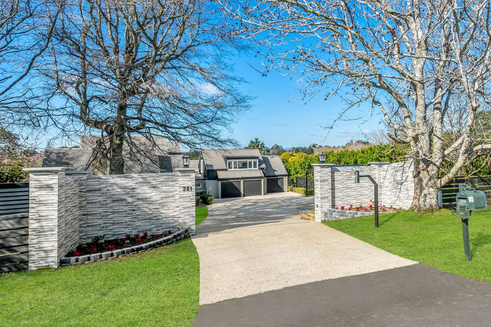 281 Point View Drive East Tamaki Heights_0