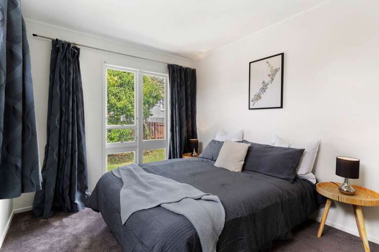 18 Fairclough Road Beach Haven_11